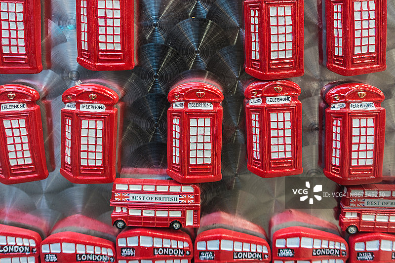 英国伦敦的电话亭和双层巴士磁铁图片素材