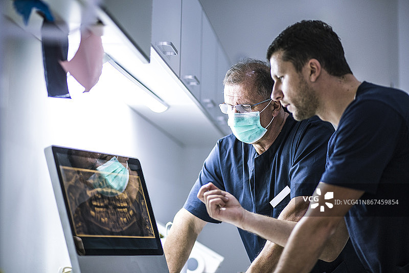 定期牙科检查图片素材