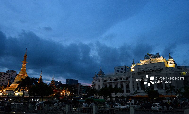 缅甸仰光苏雷宝塔图片素材