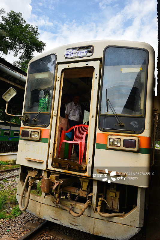 缅甸仰光环线列车网络图片素材