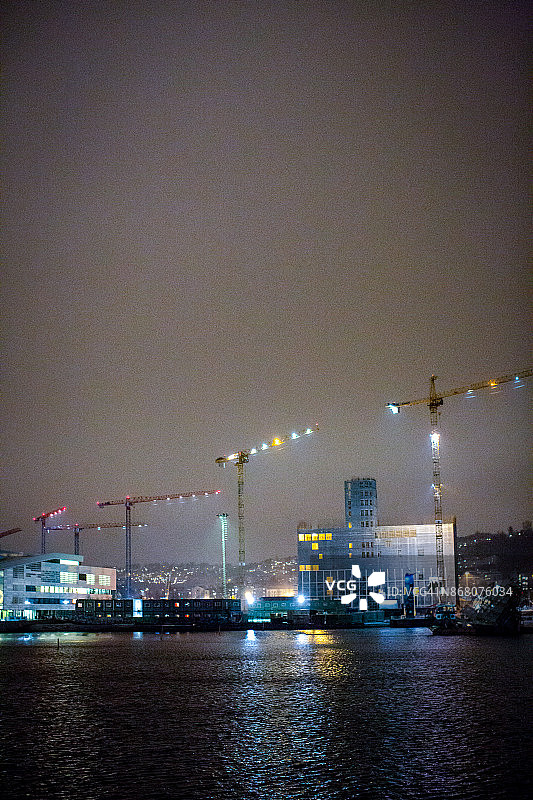 城市柔和的灯光图片素材