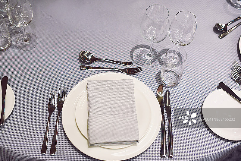 餐厅餐桌布置图片素材