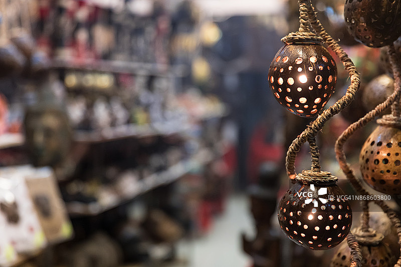 灯笼上的旅游商店图片素材