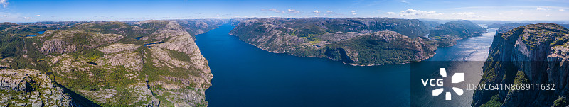 挪威布道石全景图片素材