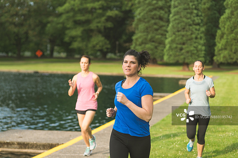 乳腺癌防治公益跑图片素材