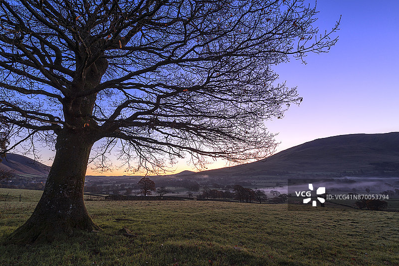 英国湖区圣约翰谷的黎明图片素材
