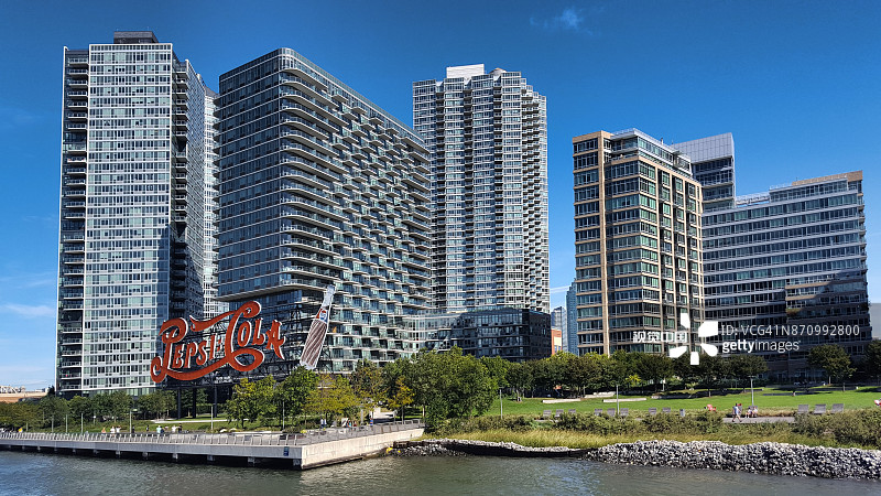 甘特里广场州立公园的百事可乐标志，纽约市皇后区长岛市海滨图片素材