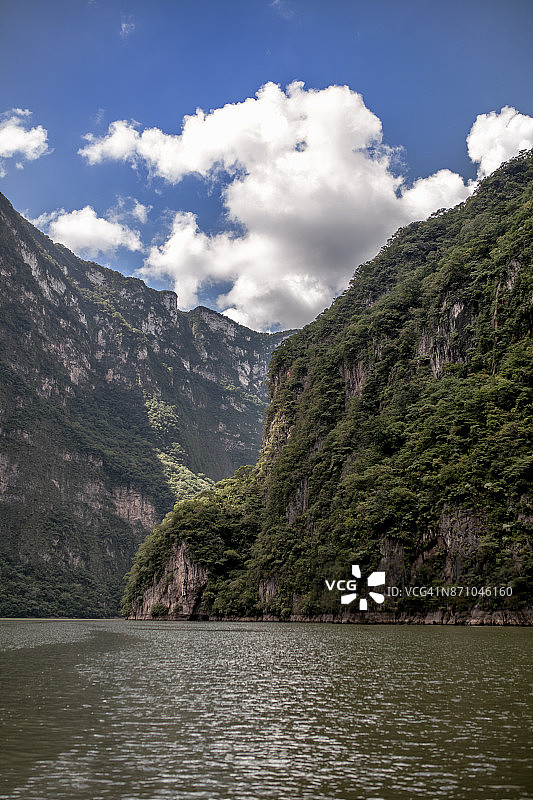 苏米德罗峡谷图片素材