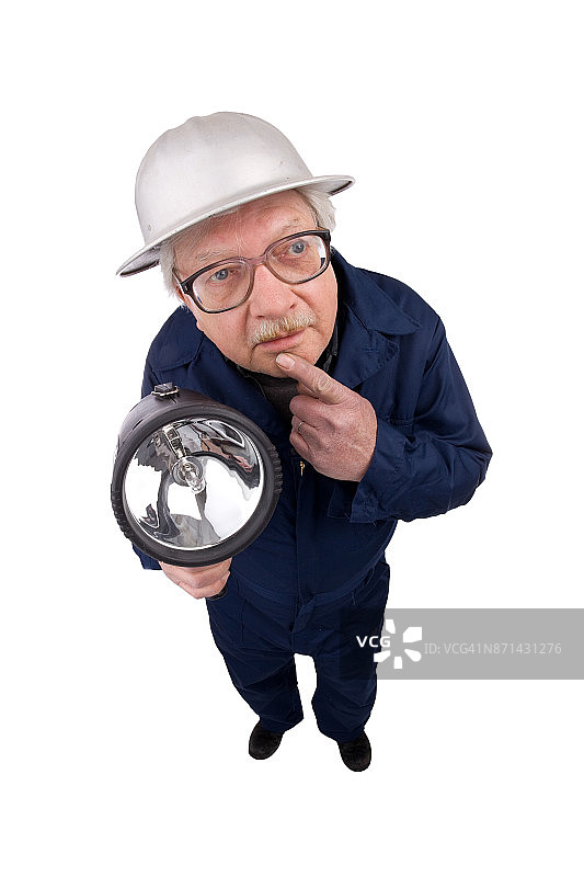 鱼眼镜头下的好奇矿工图片素材