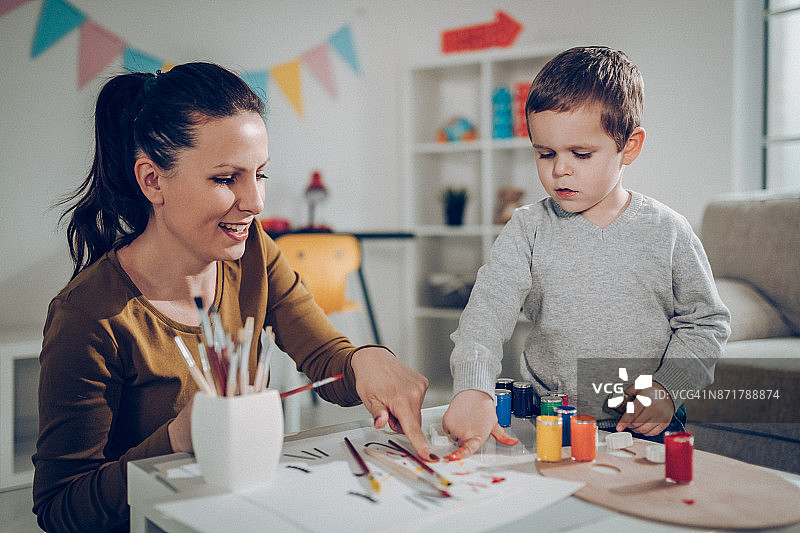 我们正在为艺术学校做准备图片素材