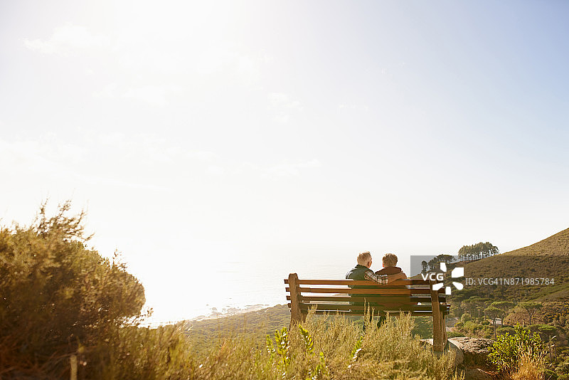 放松享受大自然的宁静。图片素材