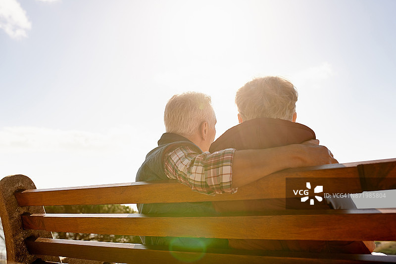 阳光明媚的好日子图片素材