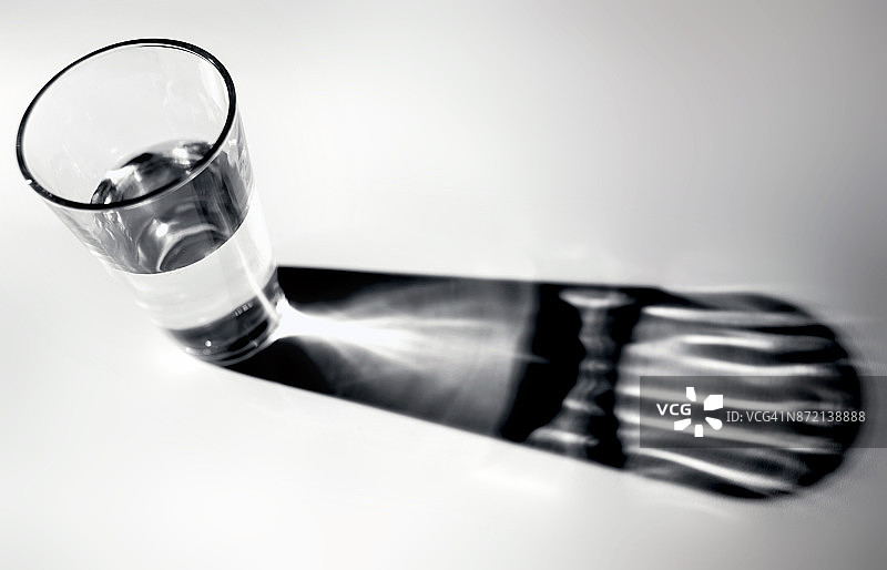 水的玻璃图片素材