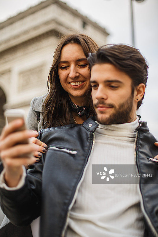 来自巴黎的视频通话图片素材