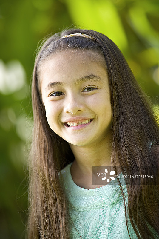 身穿休闲装的夏威夷波利尼西亚儿童图片素材