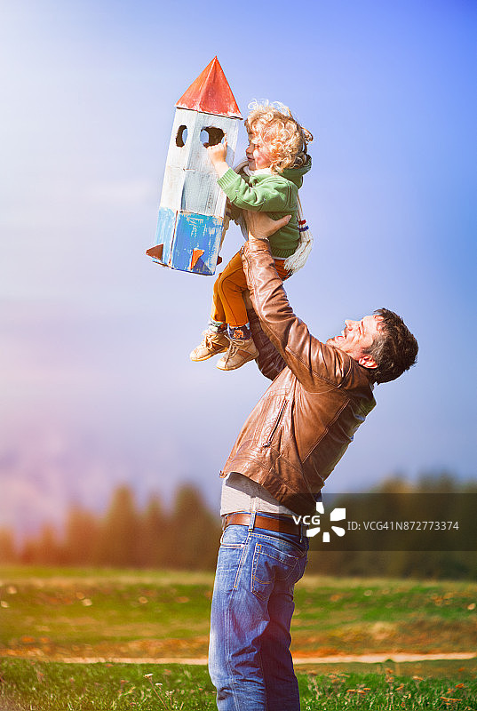 飞翔的想象图片素材