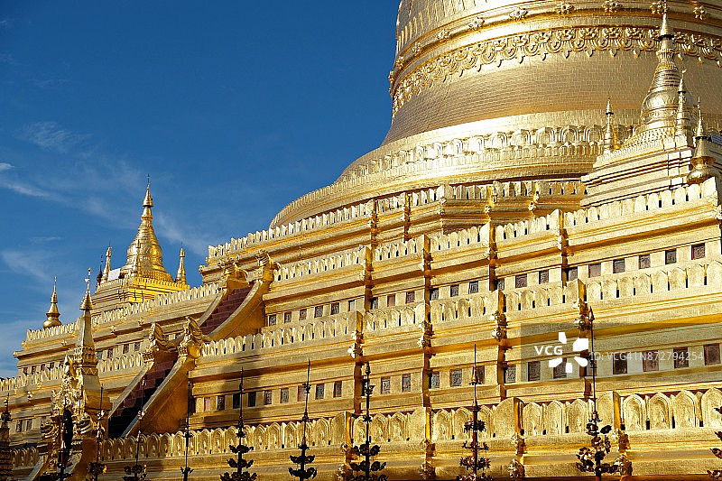缅甸蒲甘瑞西光塔寺庙图片素材