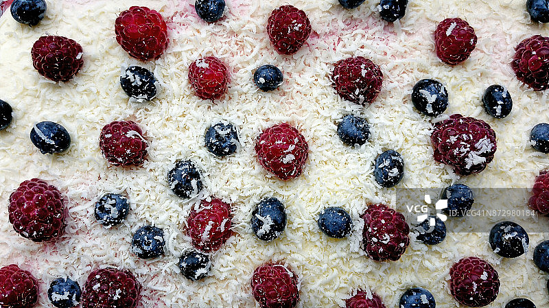 野生水果蛋糕图片素材