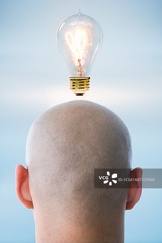 人物产生想法图片素材