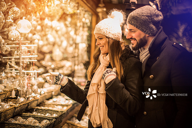 小镇的圣诞氛围图片素材