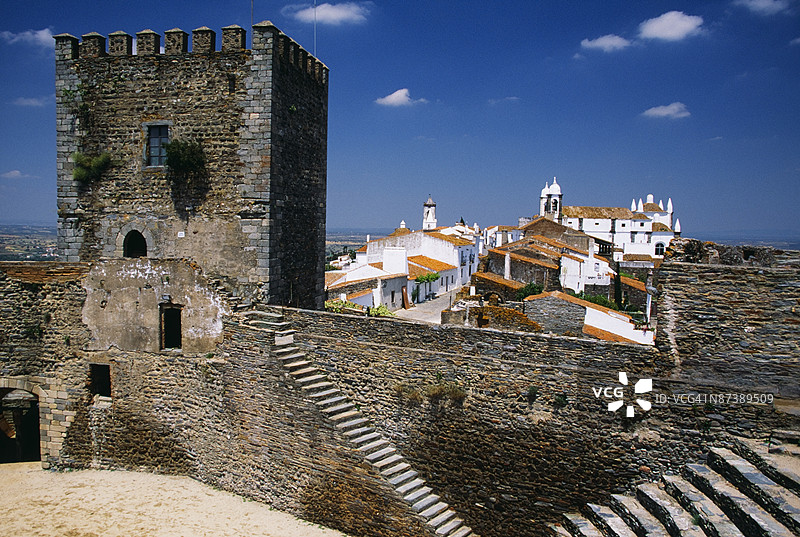 葡萄牙蒙萨拉兹的山顶防御村庄图片素材