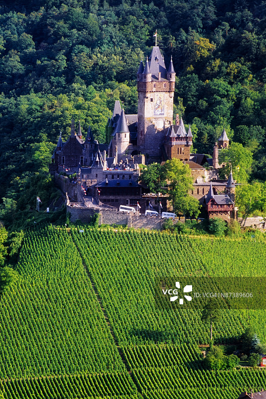 科赫姆城堡，德国摩泽尔河谷图片素材