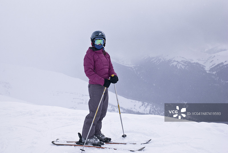 滑雪者，加拿大不列颠哥伦比亚省惠斯勒图片素材