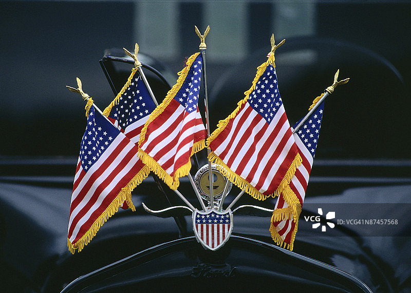 带有美国国旗的汽车图片素材