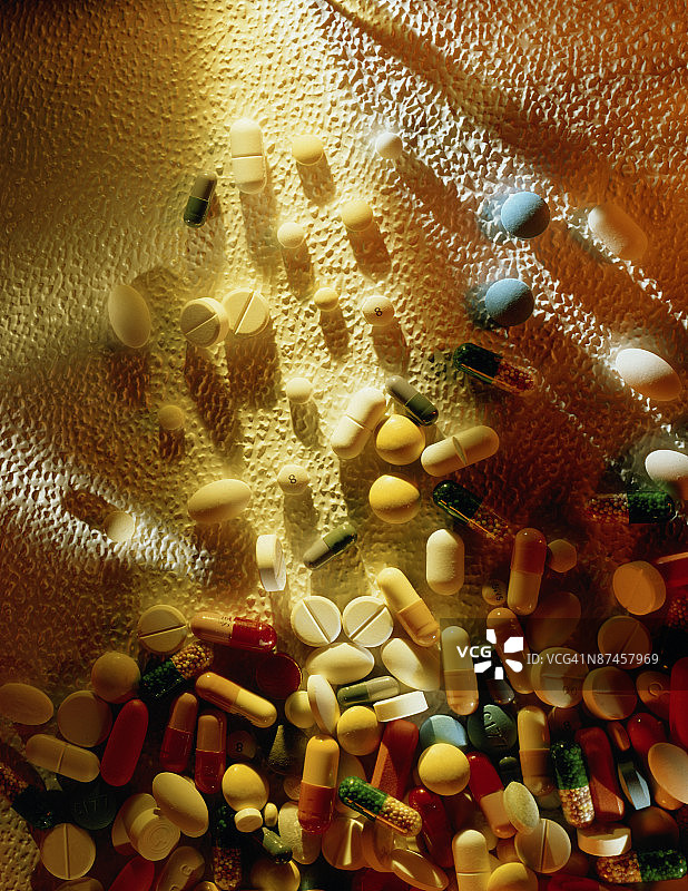 大量药丸和胶囊图片素材