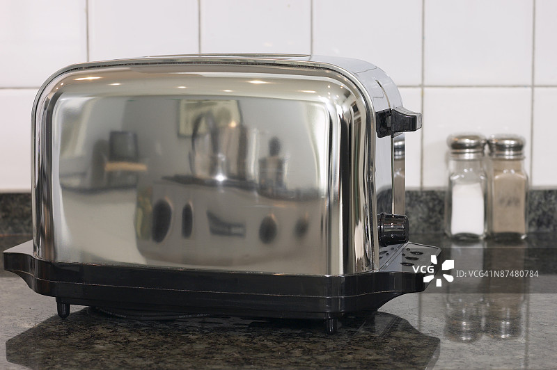 不锈钢烤面包机图片素材