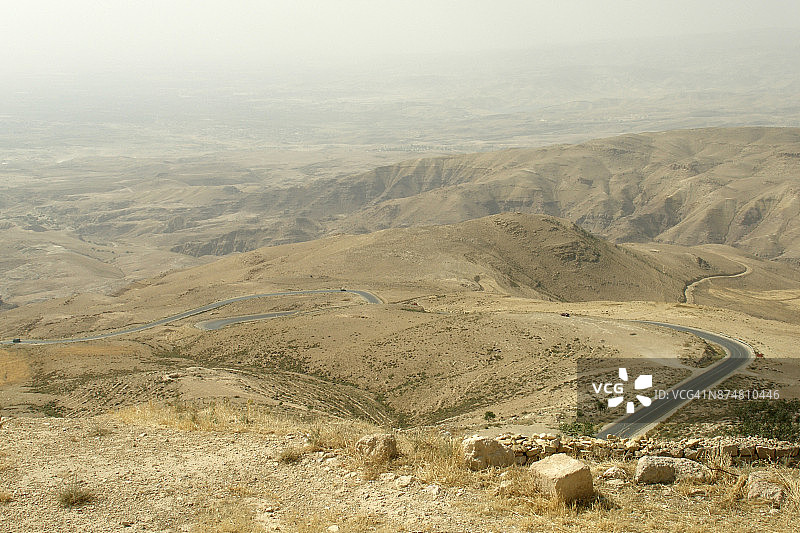 尼泊山俯瞰约旦河谷和圣地全景图片素材