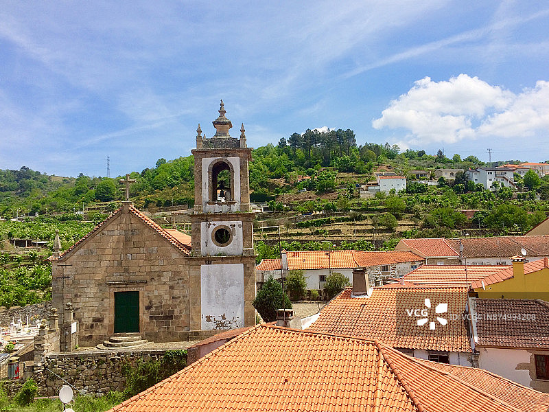 葡萄牙Uncanha的红色瓦片屋顶图片素材