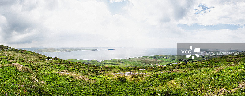 爱尔兰戈尔韦郡天空之路沿途全景图片素材