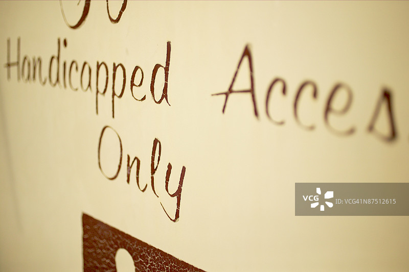 残疾人通行标志图片素材