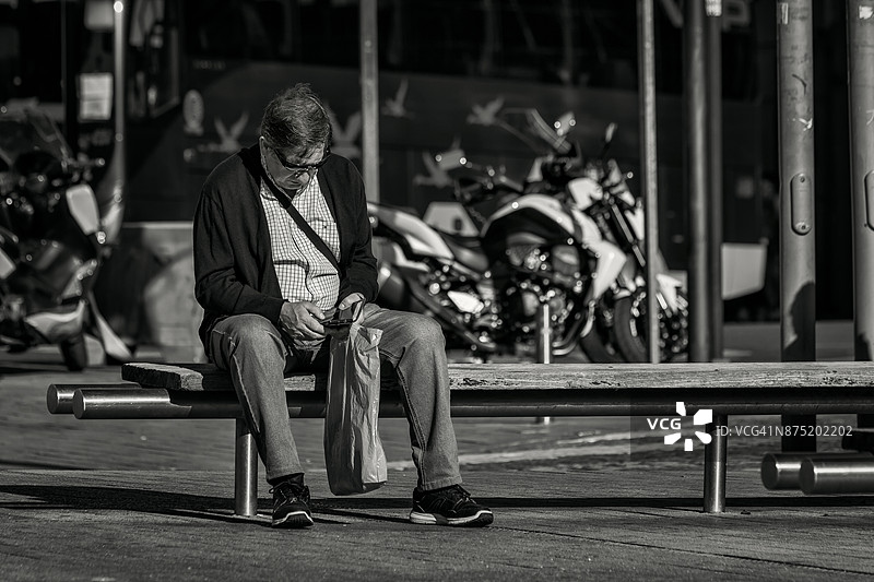 审查收到的消息图片素材