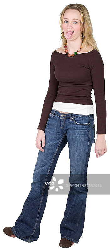 舌头穿孔的少女图片素材