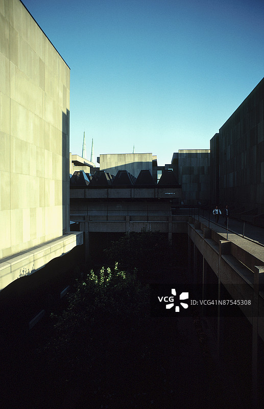 建筑与蓝天图片素材