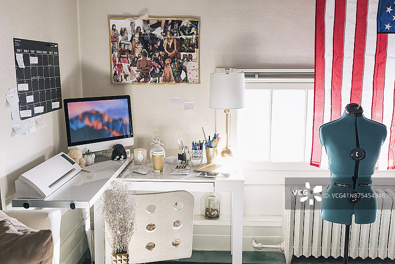 时装设计师的家庭办公室图片素材