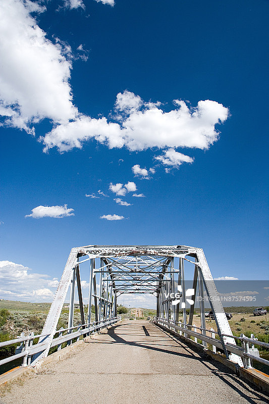 单车道桥梁图片素材