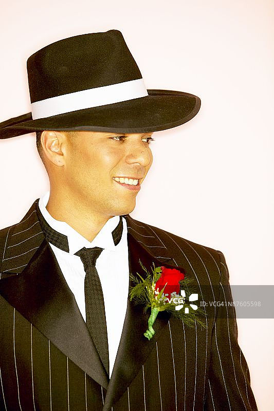 新郎肖像图片素材