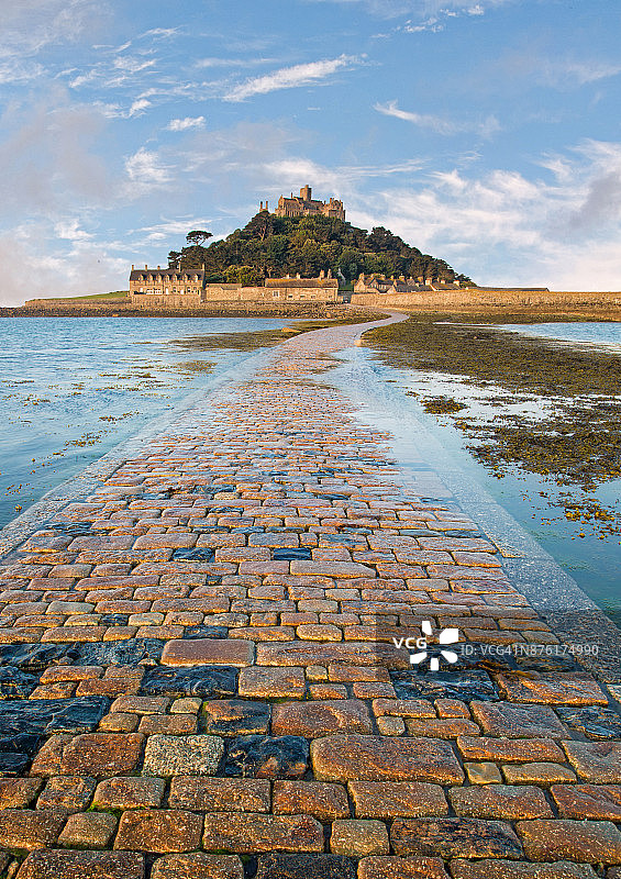 康沃尔圣迈克尔山堤道图片素材