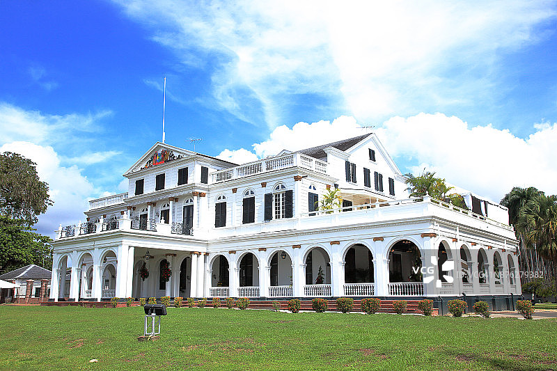 帕拉马里博（苏里南首都）的总统府图片素材