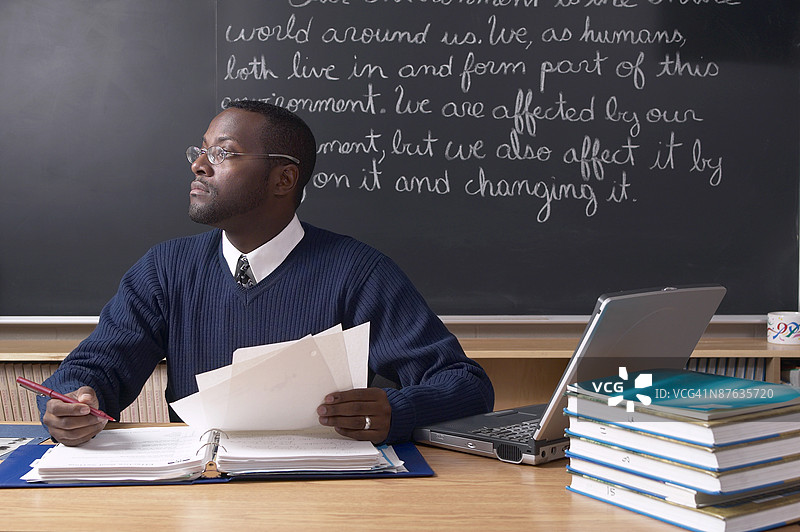 教室里的老师图片素材