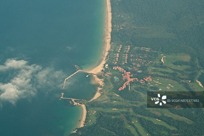 印度尼西亚民丹岛拉戈伊海滩的飞机航拍日景图片素材