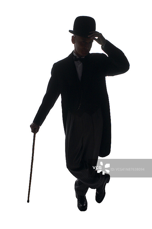 拿着罐子并倾斜帽子的男人图片素材