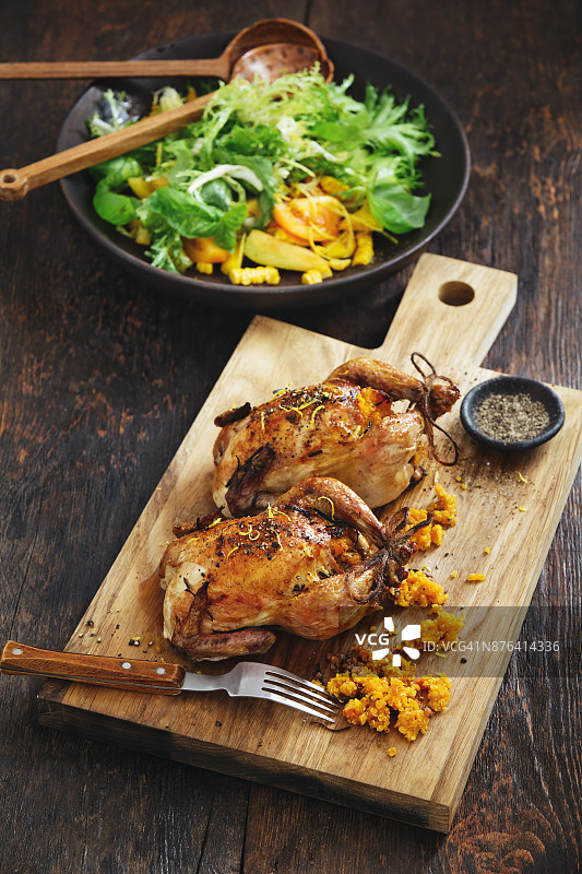 南瓜藜麦酿鹌鹑图片素材