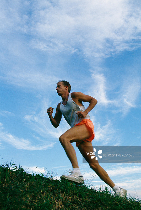 奔跑的人图片素材