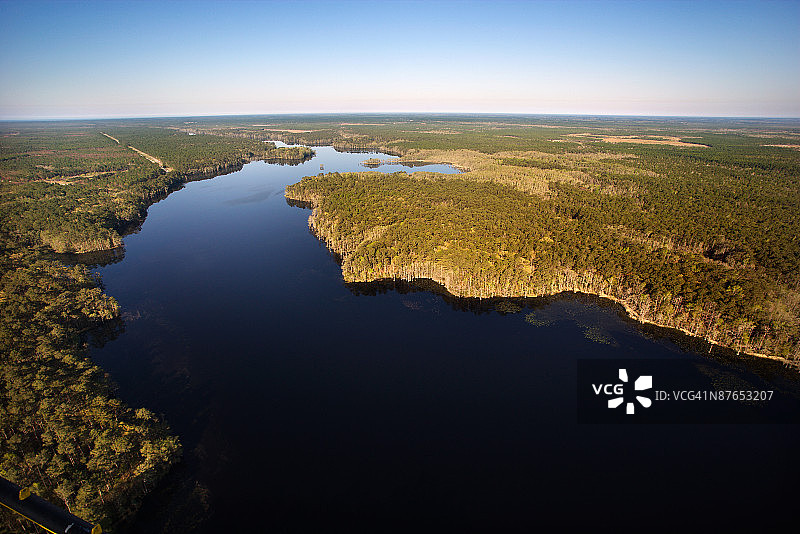 北卡罗来纳州威明顿恐惧角河和湿地航拍图片素材