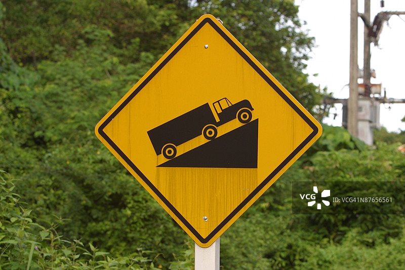 陡坡标志图片素材