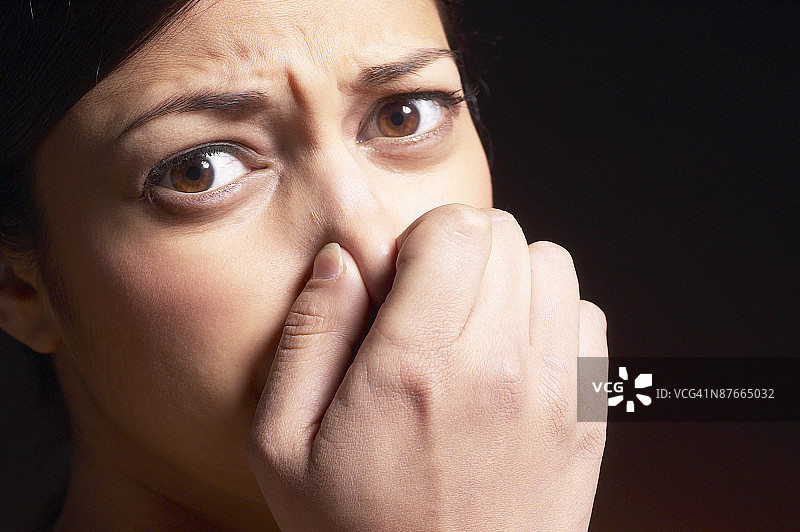 难闻的气味图片素材